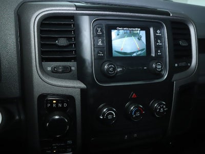 2017 RAM 1500 Express Quad Cab 4x4 6'4' Box