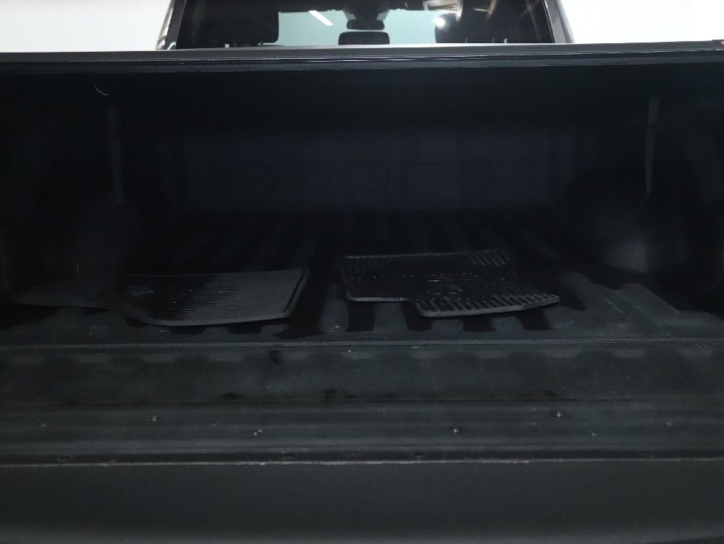 2017 RAM 1500 Express Quad Cab 4x4 6'4' Box