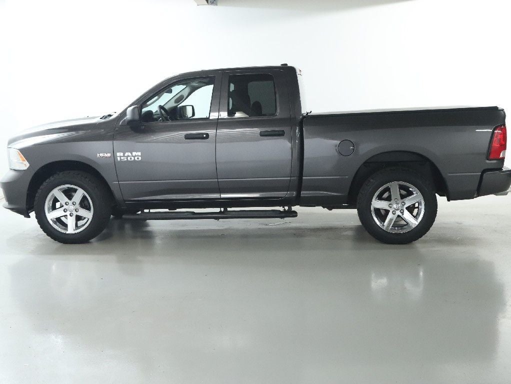 2017 RAM 1500 Express Quad Cab 4x4 6'4' Box