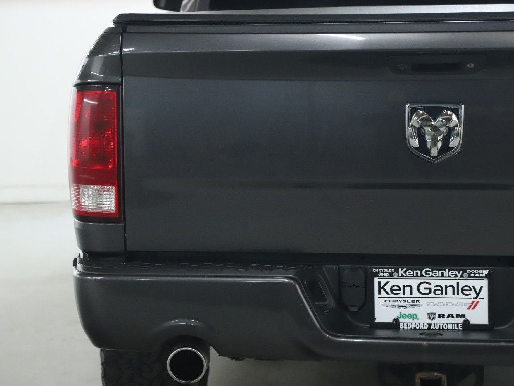 2017 RAM 1500 Express Quad Cab 4x4 6'4' Box