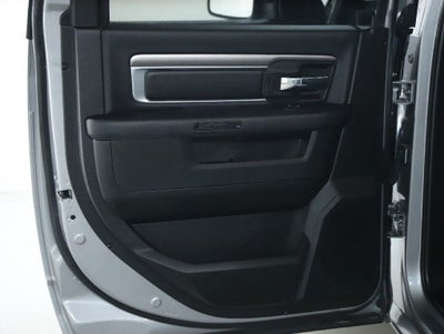 2024 RAM 1500 Classic Warlock Crew Cab 4x4 5'7' Box