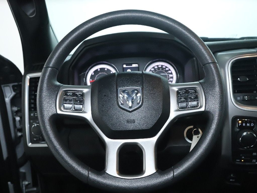 2024 RAM 1500 Classic Warlock Crew Cab 4x4 5'7' Box