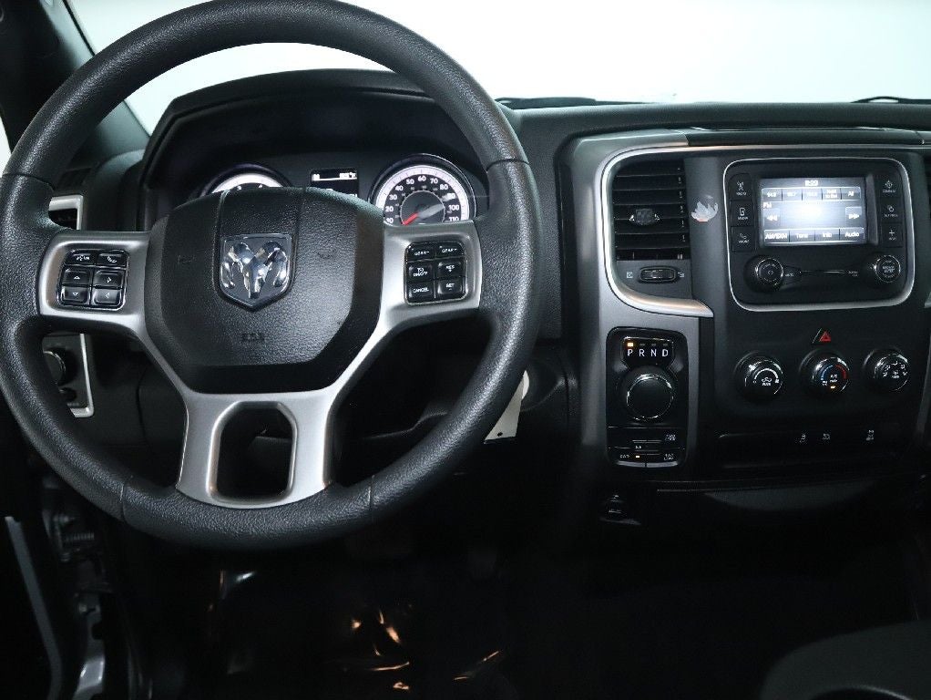 2024 RAM 1500 Classic Warlock Crew Cab 4x4 5'7' Box