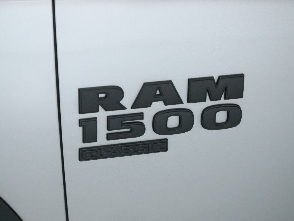 2024 RAM 1500 Classic Warlock Crew Cab 4x4 5'7' Box