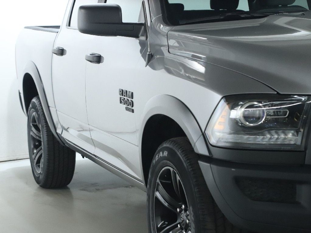 2024 RAM 1500 Classic Warlock Crew Cab 4x4 5'7' Box