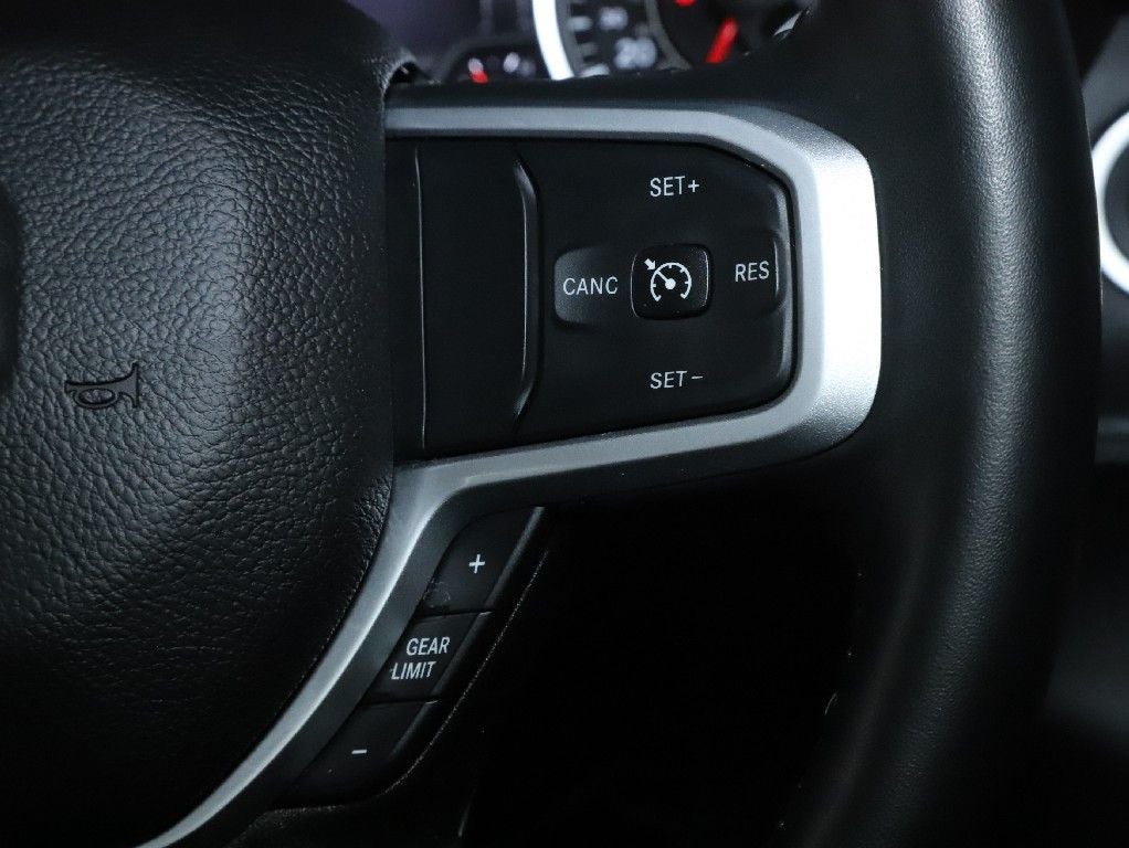 2023 RAM 1500 Big Horn Quad Cab 4x4 6'4' Box