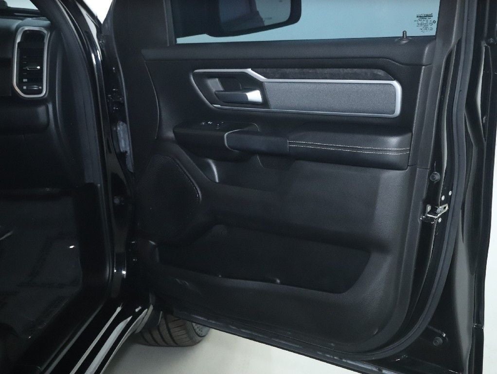 2023 RAM 1500 Big Horn Quad Cab 4x4 6'4' Box