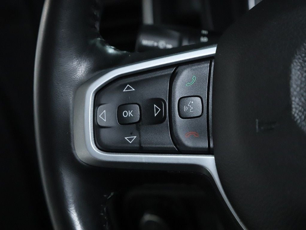 2022 RAM 1500 Big Horn Quad Cab 4x4 6'4' Box