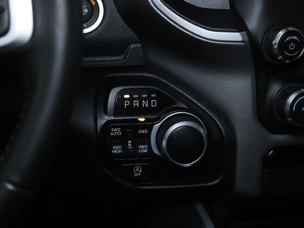 2022 RAM 1500 Big Horn Quad Cab 4x4 6'4' Box