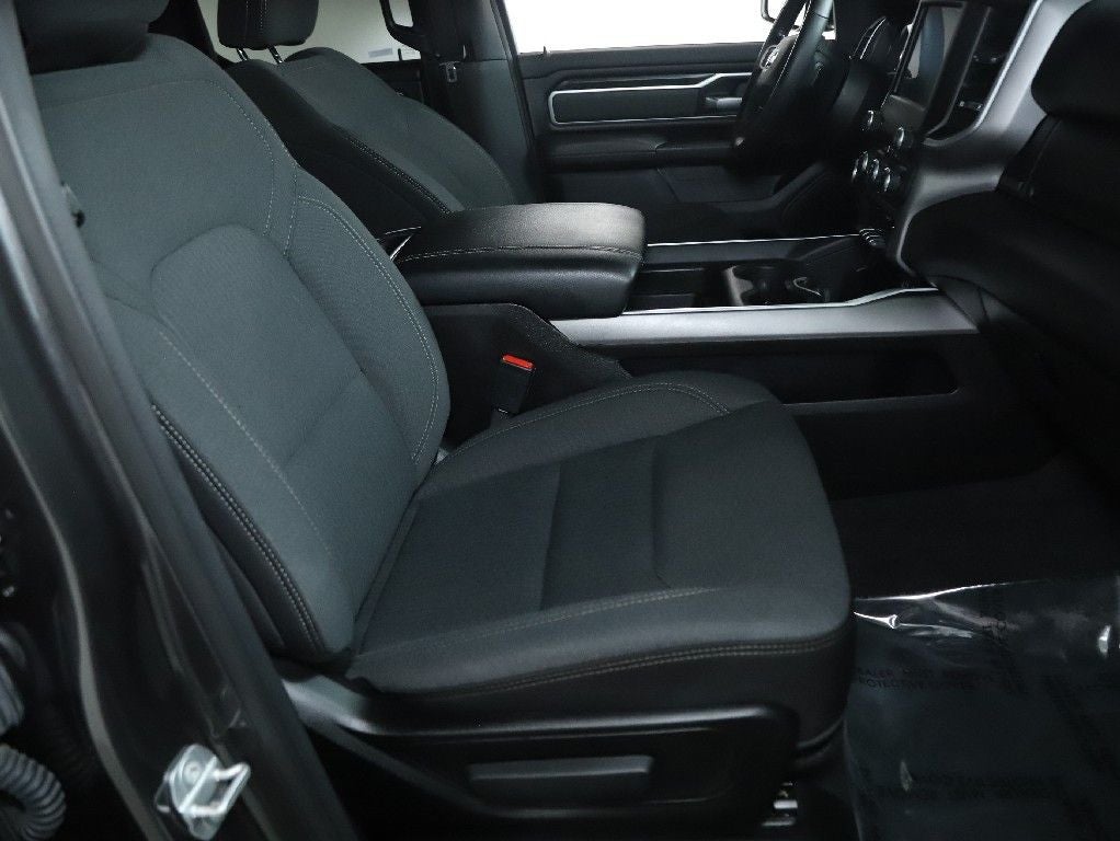 2022 RAM 1500 Big Horn Quad Cab 4x4 6'4' Box