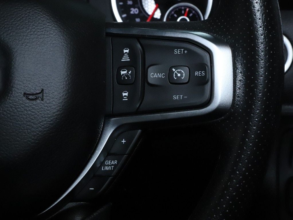 2025 RAM 1500 Big Horn Crew Cab 4x4 5'7' Box