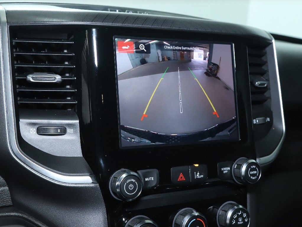 2025 RAM 1500 Big Horn Crew Cab 4x4 5'7' Box