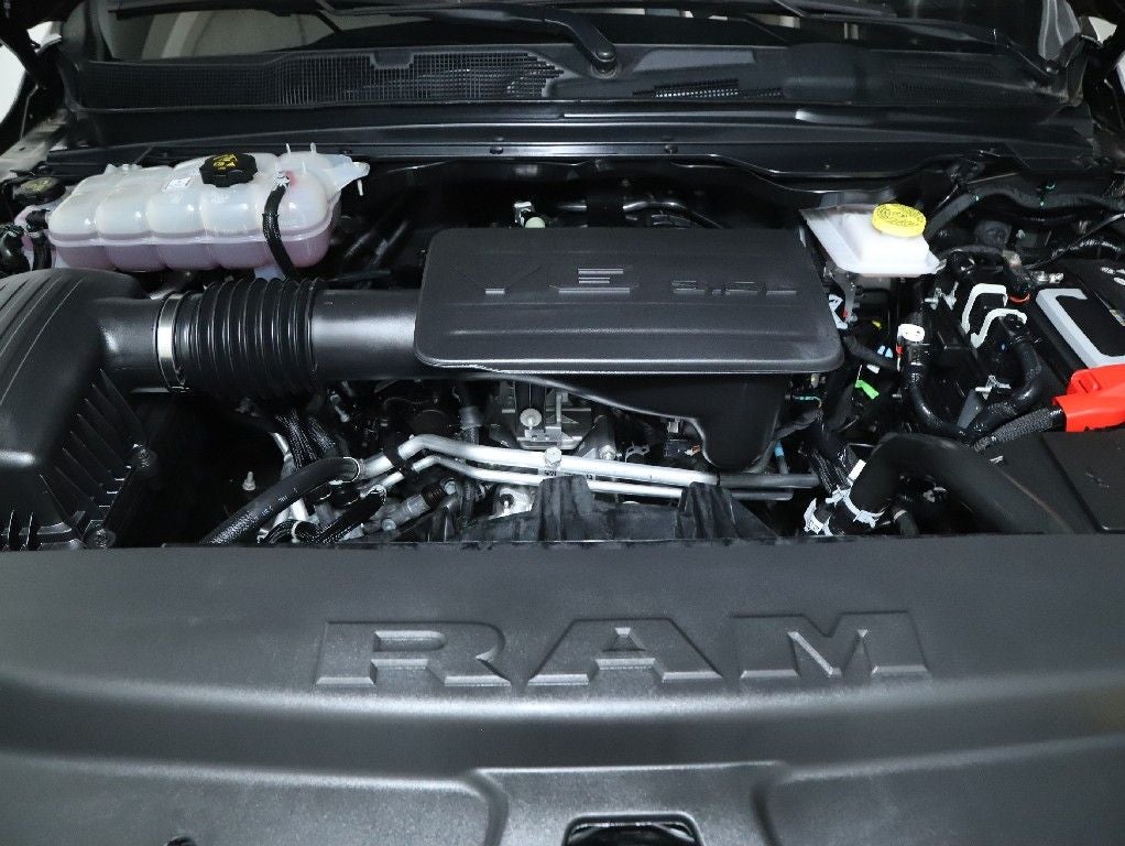 2025 RAM 1500 Big Horn Crew Cab 4x4 5'7' Box