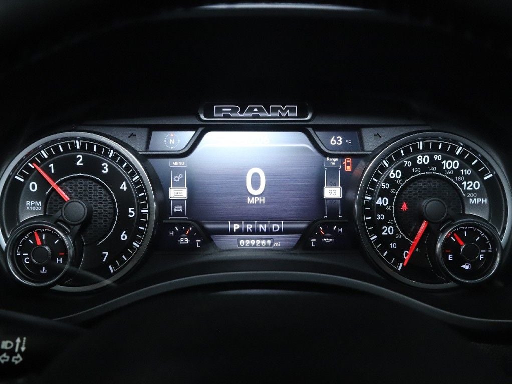 2022 RAM 1500 Big Horn Crew Cab 4x4 5'7' Box