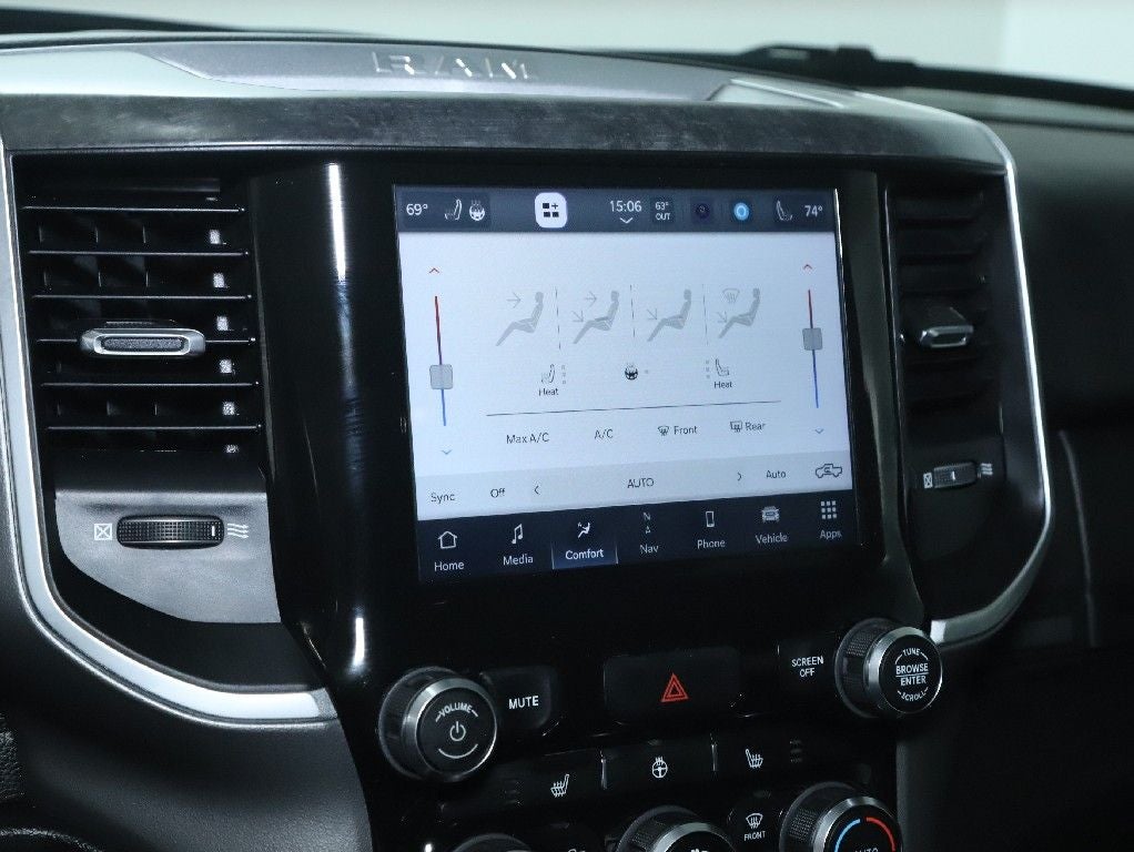 2022 RAM 1500 Big Horn Crew Cab 4x4 5'7' Box