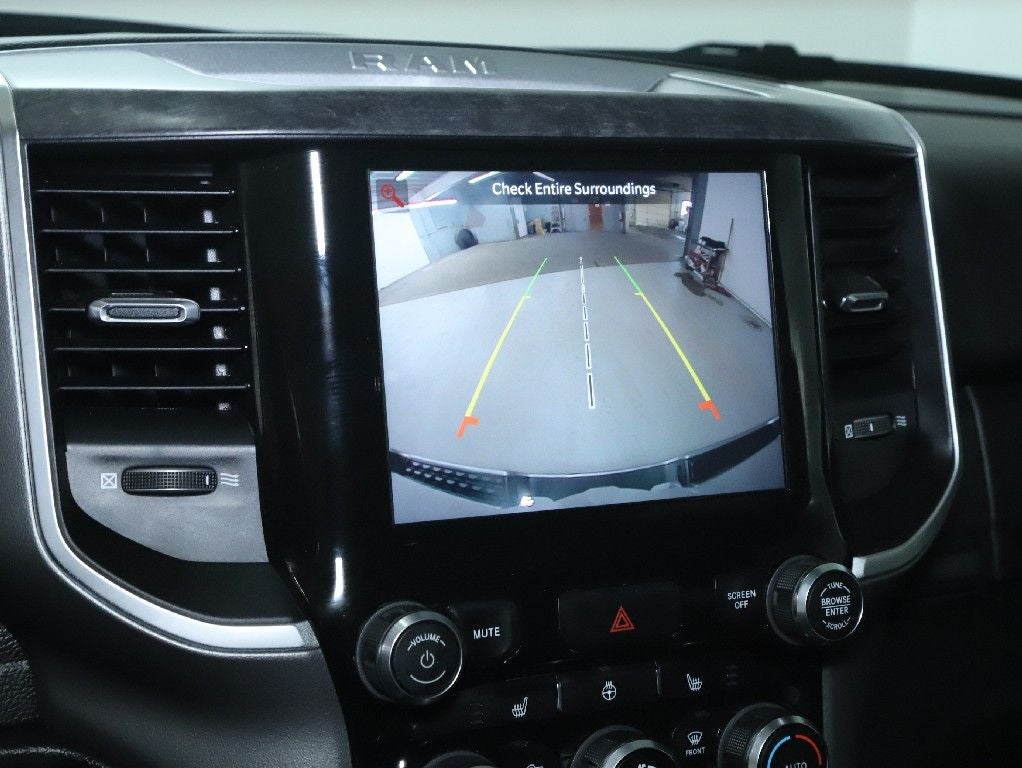 2022 RAM 1500 Big Horn Crew Cab 4x4 5'7' Box