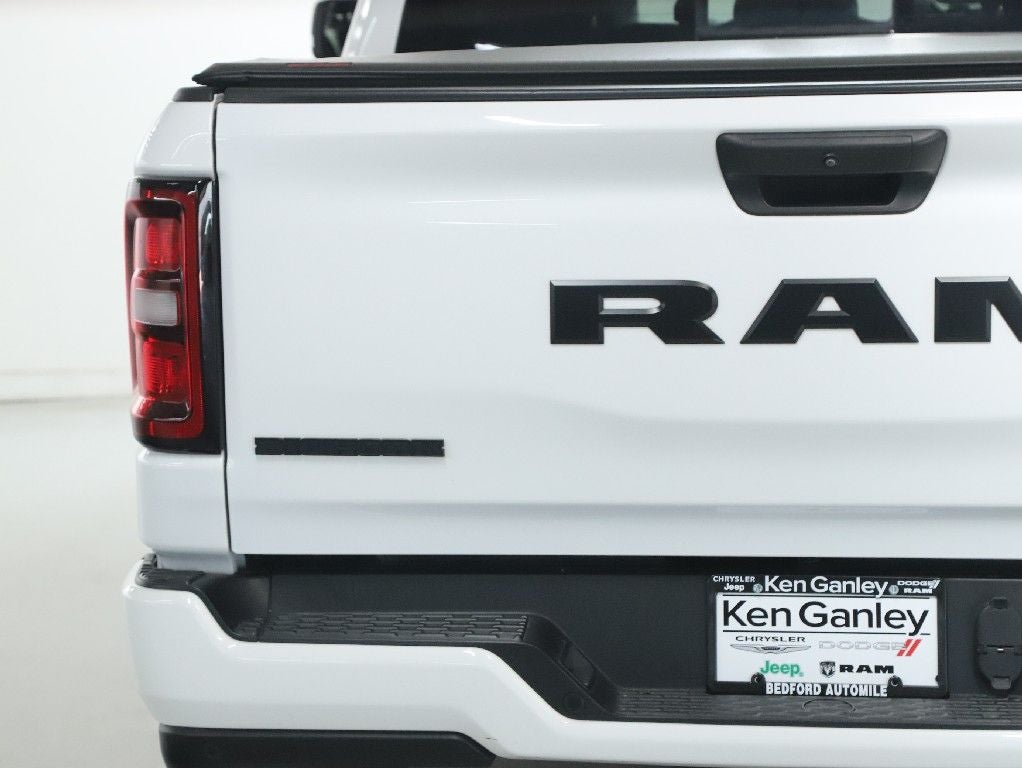 2025 RAM 1500 Big Horn Crew Cab 4x4 5'7' Box