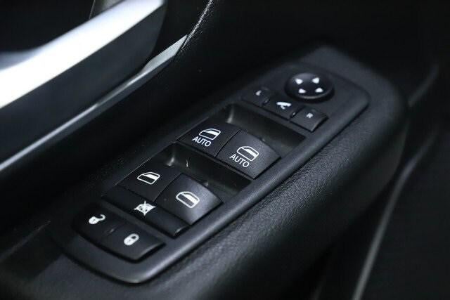 2020 RAM 1500 Big Horn Crew Cab 4x4 5'7' Box