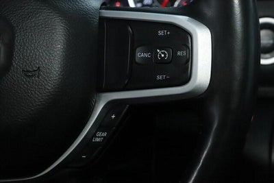 2020 RAM 1500 Big Horn Crew Cab 4x4 5'7' Box