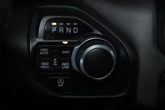 2020 RAM 1500 Big Horn Crew Cab 4x4 5'7' Box