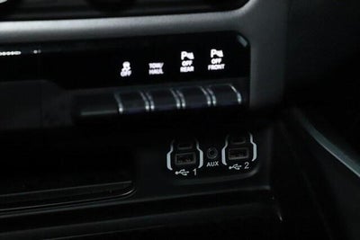 2020 RAM 1500 Big Horn Crew Cab 4x4 5'7' Box