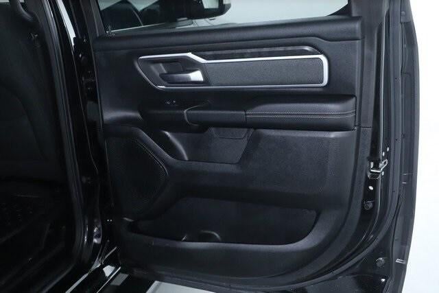 2020 RAM 1500 Big Horn Crew Cab 4x4 5'7' Box