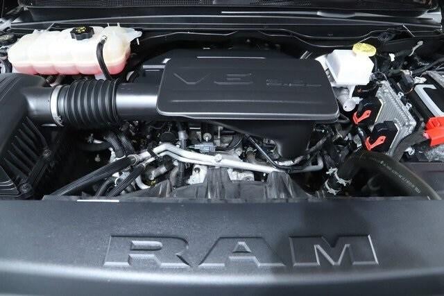 2020 RAM 1500 Big Horn Crew Cab 4x4 5'7' Box