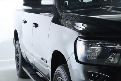 2020 RAM 1500 Big Horn Crew Cab 4x4 5'7' Box