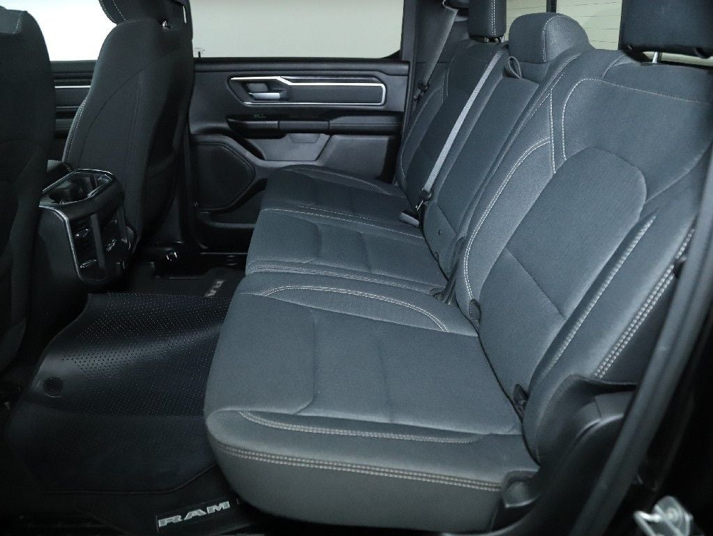 2022 RAM 1500 Big Horn Crew Cab 4x4 6'4' Box