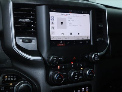 2022 RAM 1500 Big Horn Crew Cab 4x4 6'4' Box