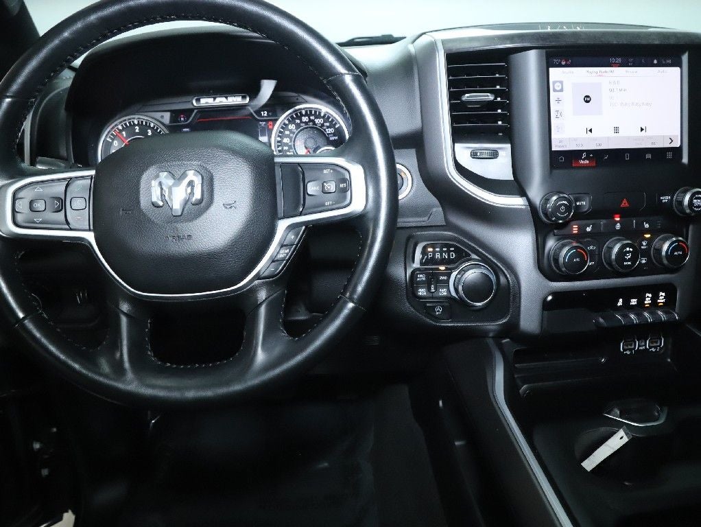 2022 RAM 1500 Big Horn Crew Cab 4x4 6'4' Box