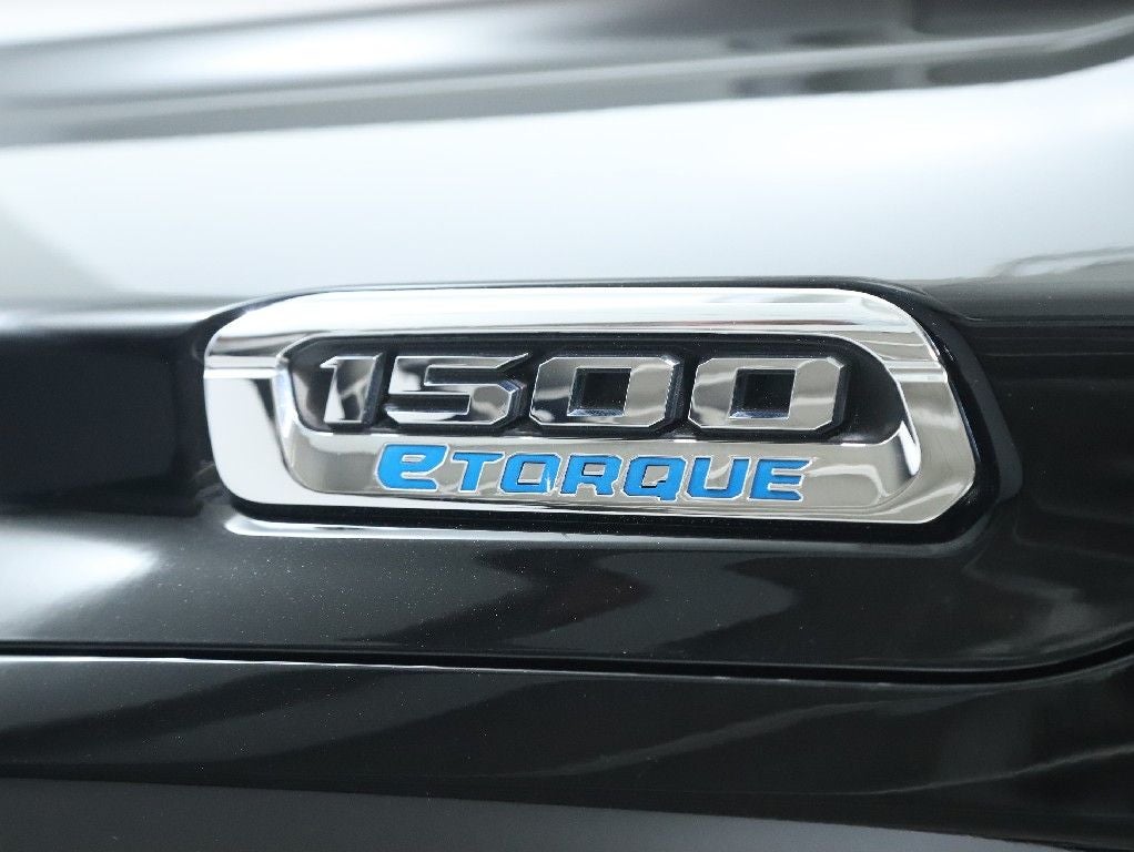 2022 RAM 1500 Big Horn Crew Cab 4x4 6'4' Box