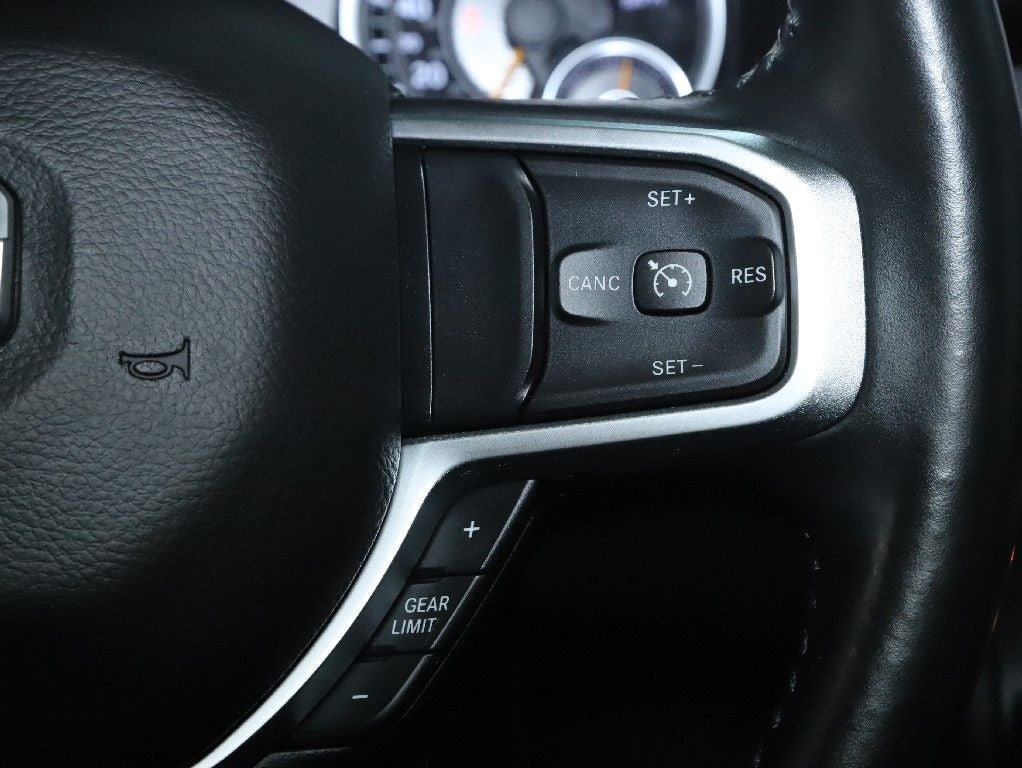 2019 RAM 1500 Big Horn/Lone Star Quad Cab 4x4 6'4' Box
