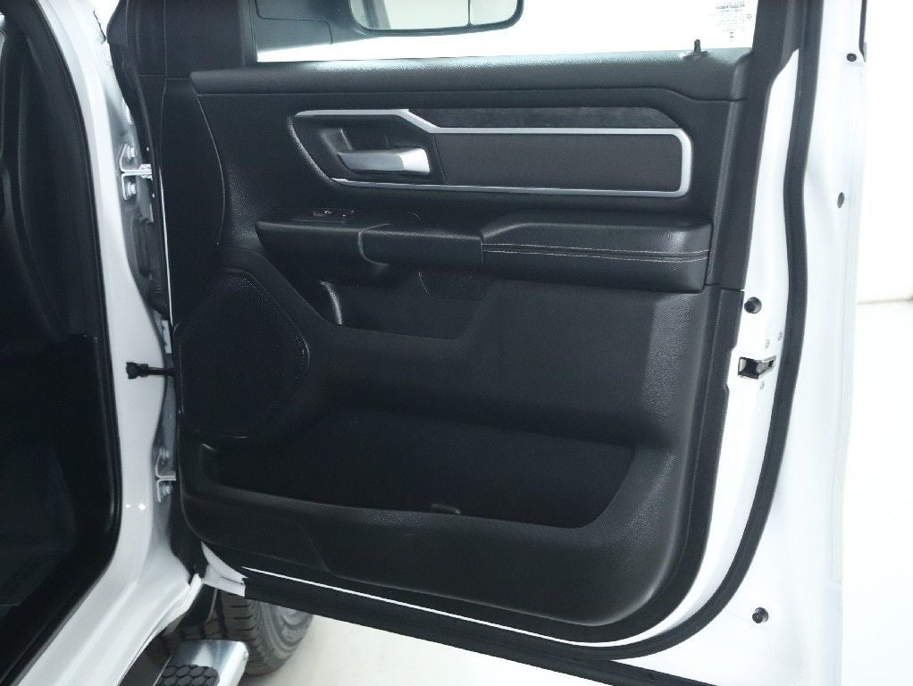 2023 RAM 1500 Big Horn Quad Cab 4x4 6'4' Box