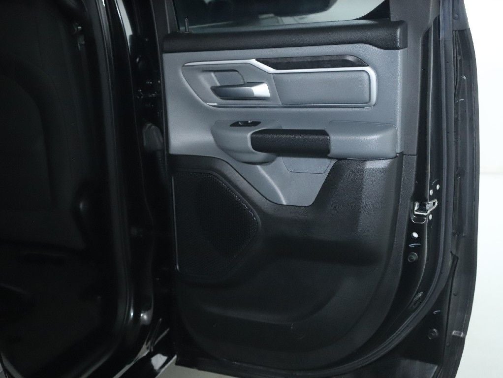 2021 RAM 1500 Big Horn Quad Cab 4x4 6'4' Box