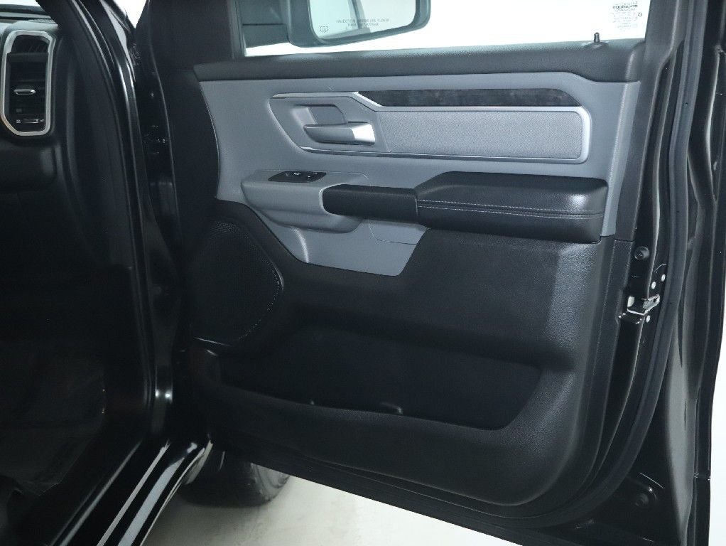 2021 RAM 1500 Big Horn Quad Cab 4x4 6'4' Box