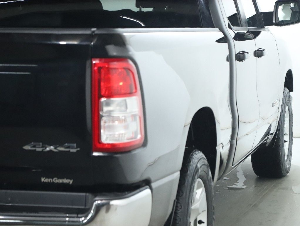 2021 RAM 1500 Big Horn Quad Cab 4x4 6'4' Box