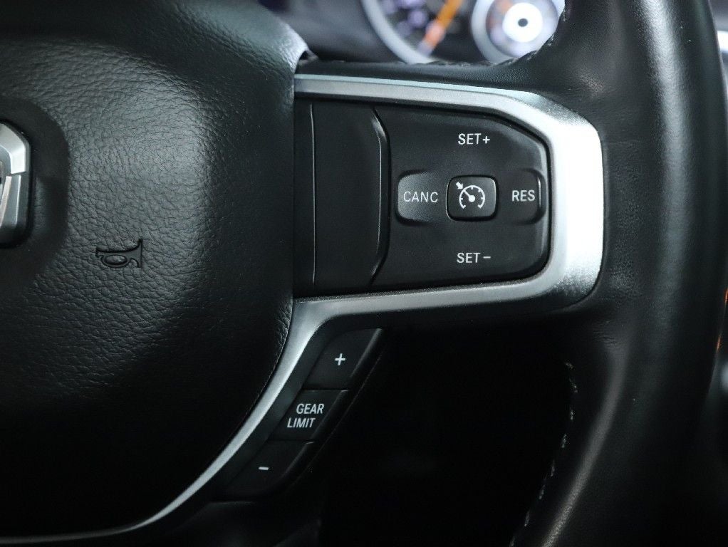 2020 RAM 1500 Big Horn Quad Cab 4x4 6'4' Box