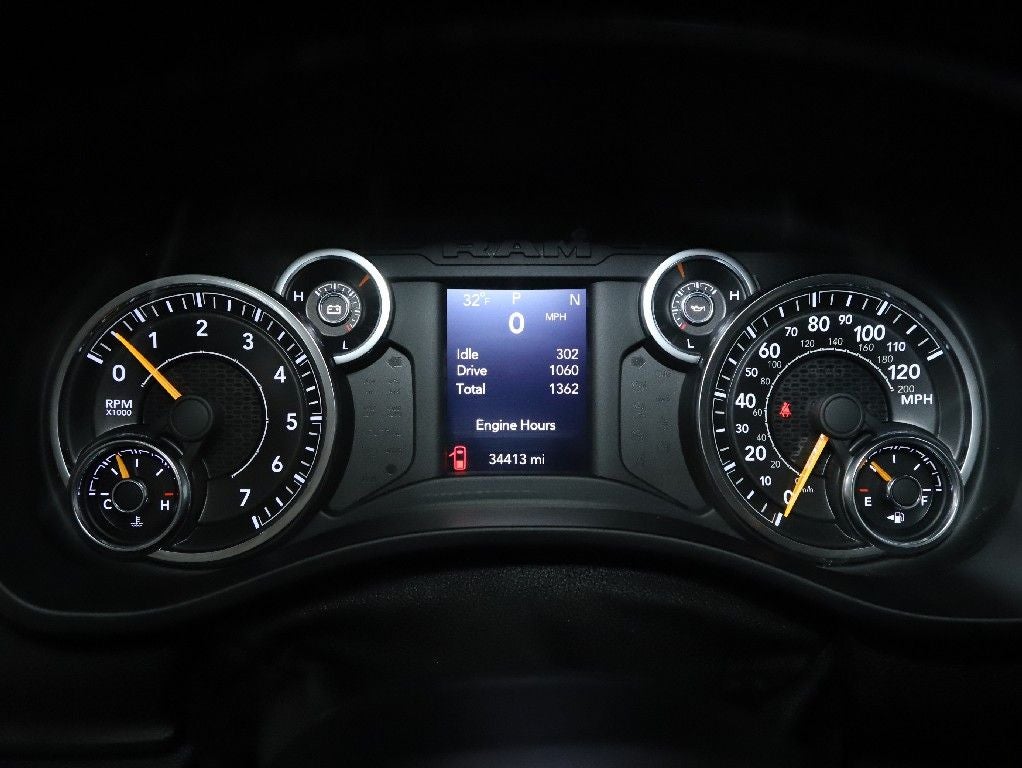 2020 RAM 1500 Big Horn Quad Cab 4x4 6'4' Box