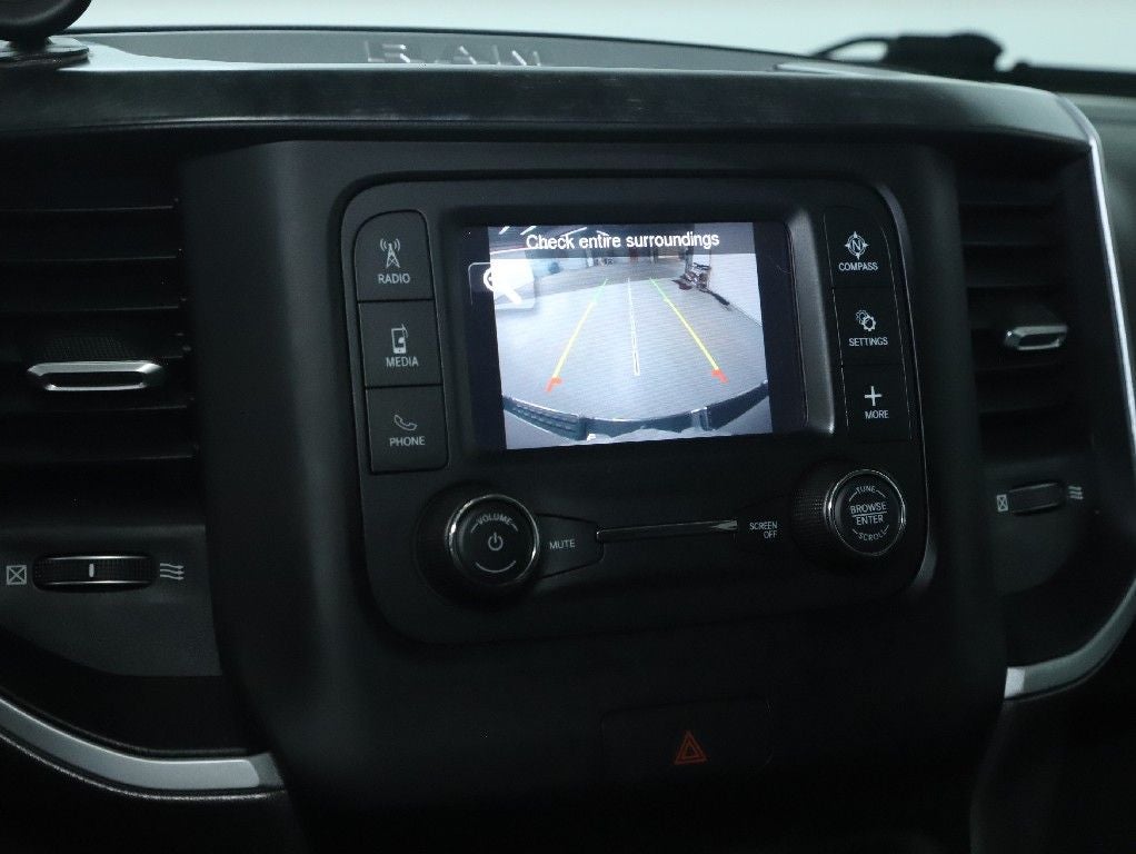 2020 RAM 1500 Big Horn Quad Cab 4x4 6'4' Box