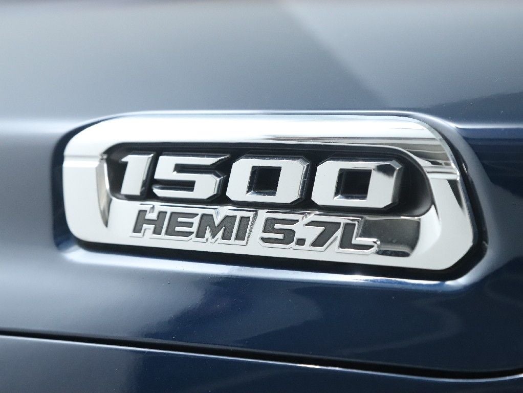 2020 RAM 1500 Big Horn Quad Cab 4x4 6'4' Box