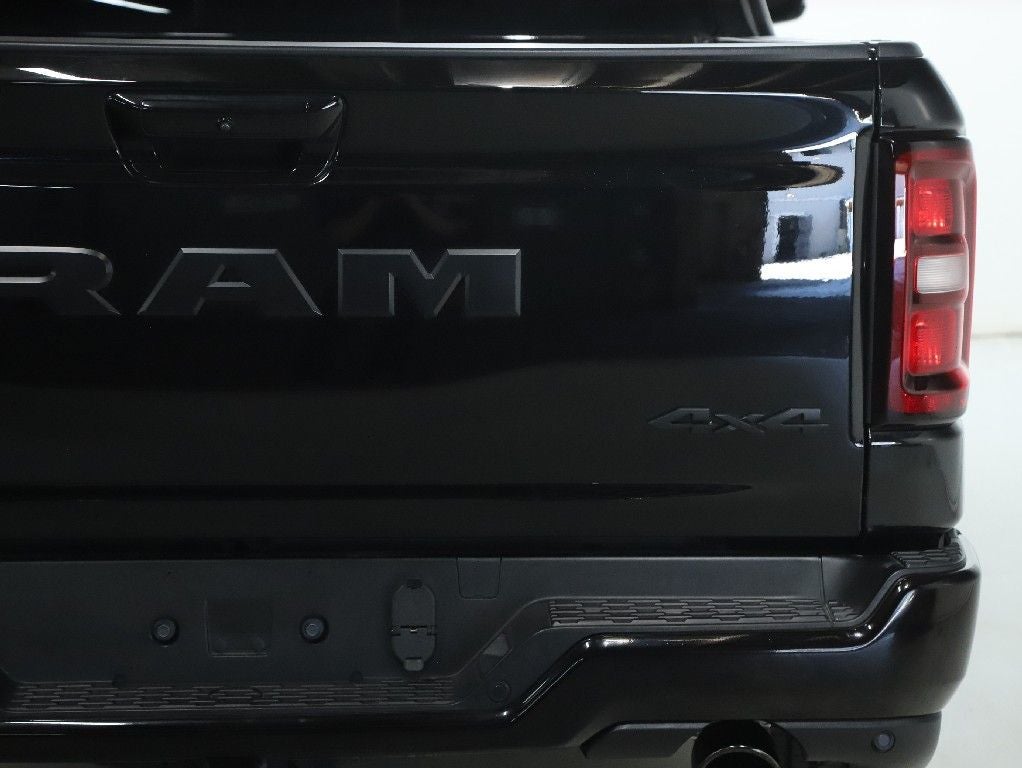 2025 RAM 1500 Big Horn Crew Cab 4x4 5'7' Box