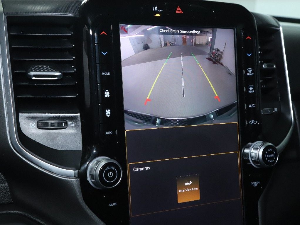 2025 RAM 1500 Big Horn Crew Cab 4x4 5'7' Box