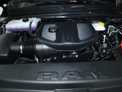 2025 RAM 1500 Big Horn Crew Cab 4x4 5'7' Box