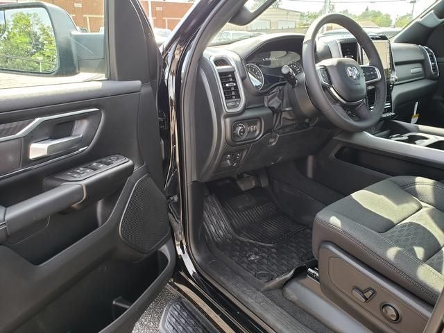 2027 RAM Ram 1500 RAM 1500 BIG HORN CREW CAB 4X4 5'7' BOX