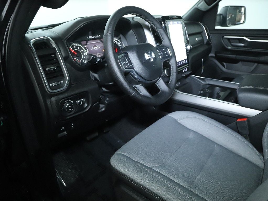 2025 RAM 1500 Big Horn Crew Cab 4x4 5'7' Box