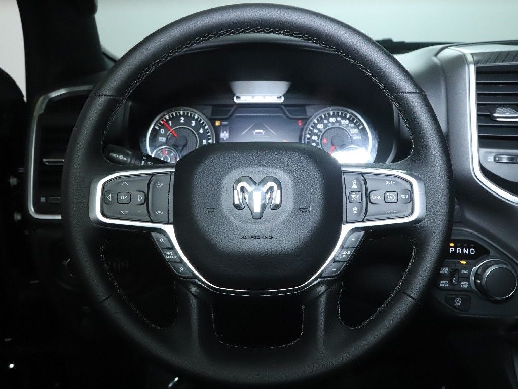 2025 RAM 1500 Big Horn Crew Cab 4x4 5'7' Box