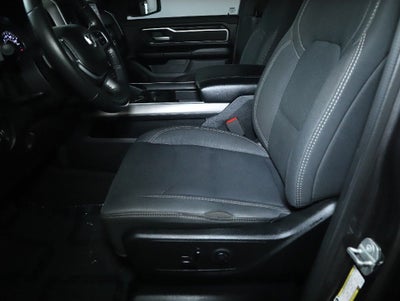 2020 RAM 1500 Big Horn Crew Cab 4x4 5'7' Box