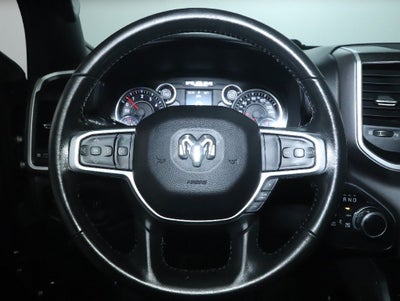 2020 RAM 1500 Big Horn Crew Cab 4x4 5'7' Box