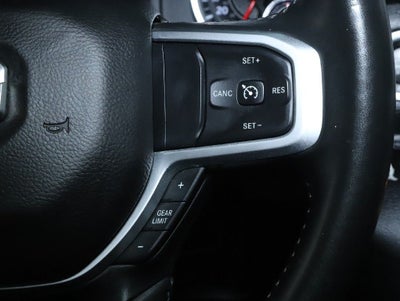 2020 RAM 1500 Big Horn Crew Cab 4x4 5'7' Box
